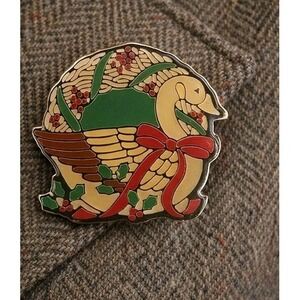 Vintage Enamel‎ Swan Christmas Brooch Pin Holly Berries Holiday Gold Tone